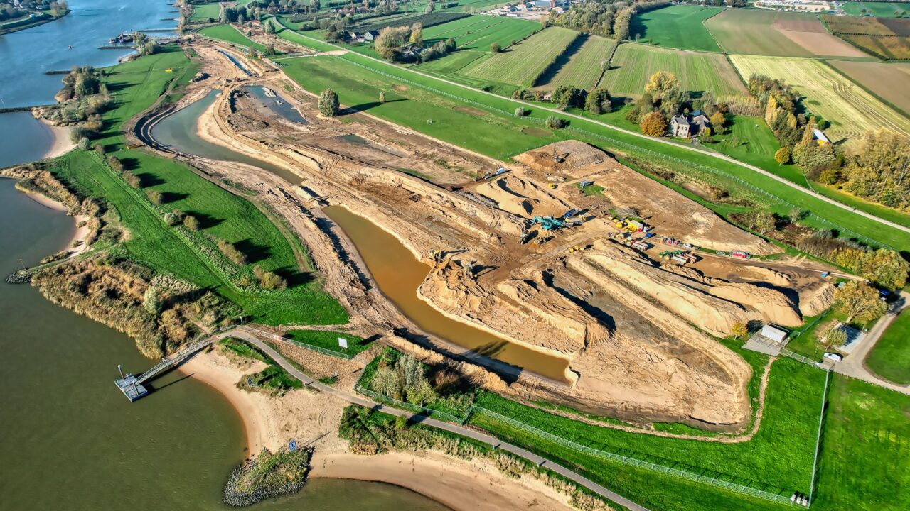 Detachering op dijkversterkingsproject